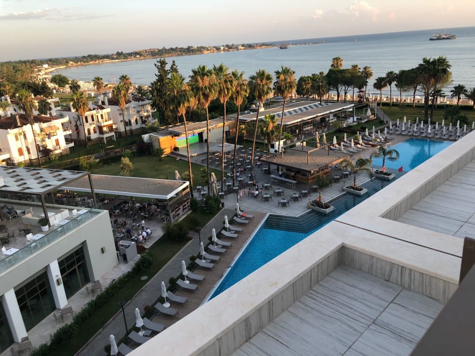 Außenansicht Acanthus Cennet Barut Collection