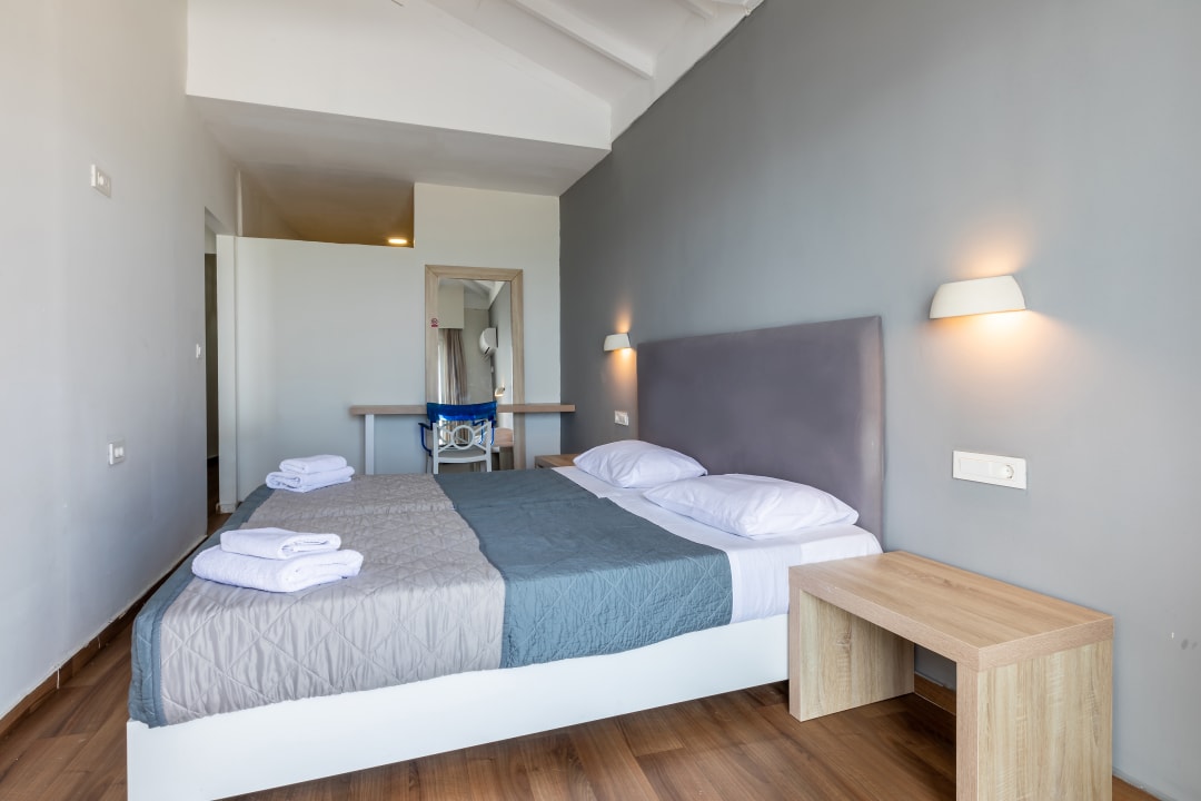 Zimmer Cameo Beach Resort