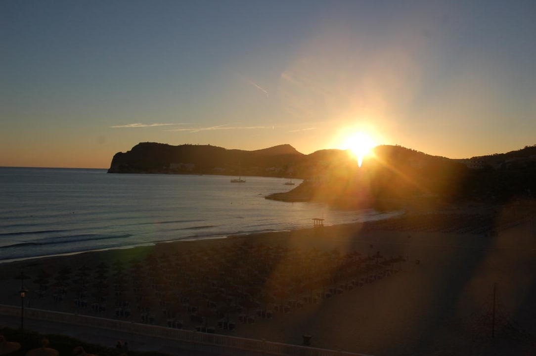 Sonnenuntergang vom Balkon aus gesehen Hotel Vibra Beverly Playa