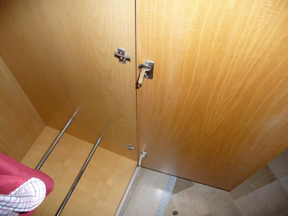 Zimmerschrank Sitz der Türen Hotel Djerba Resort