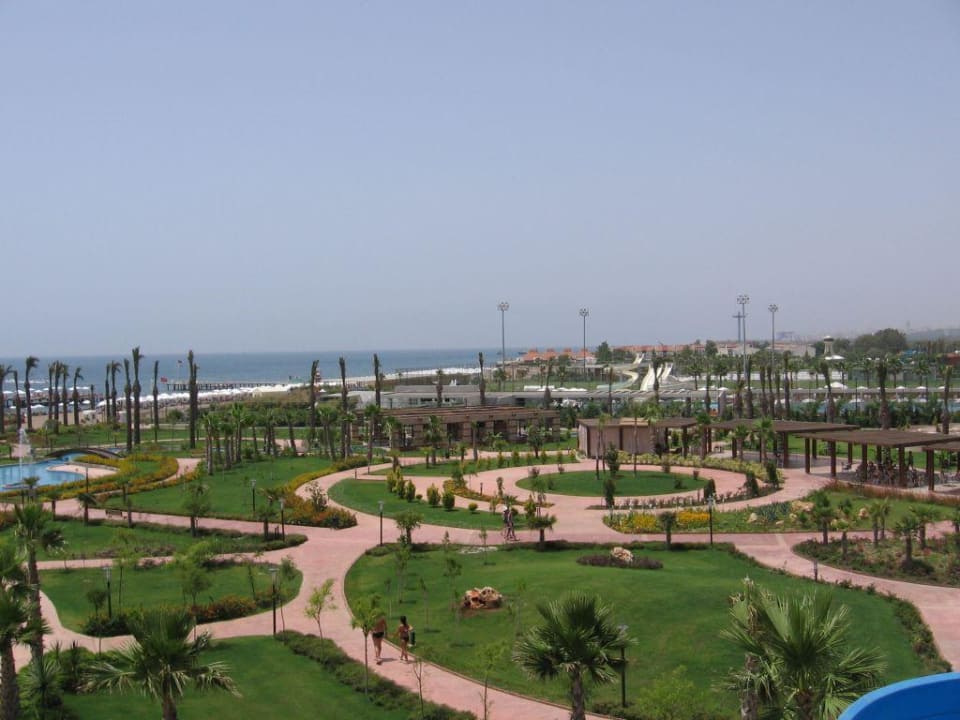 Ogród Hotel Miracle Resort