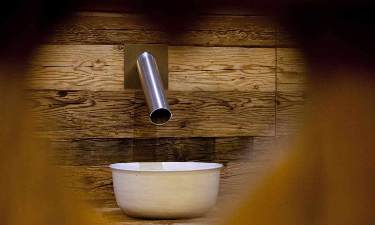 Crashed Ice Spender in der Saunalandschaft Das Achental Resort