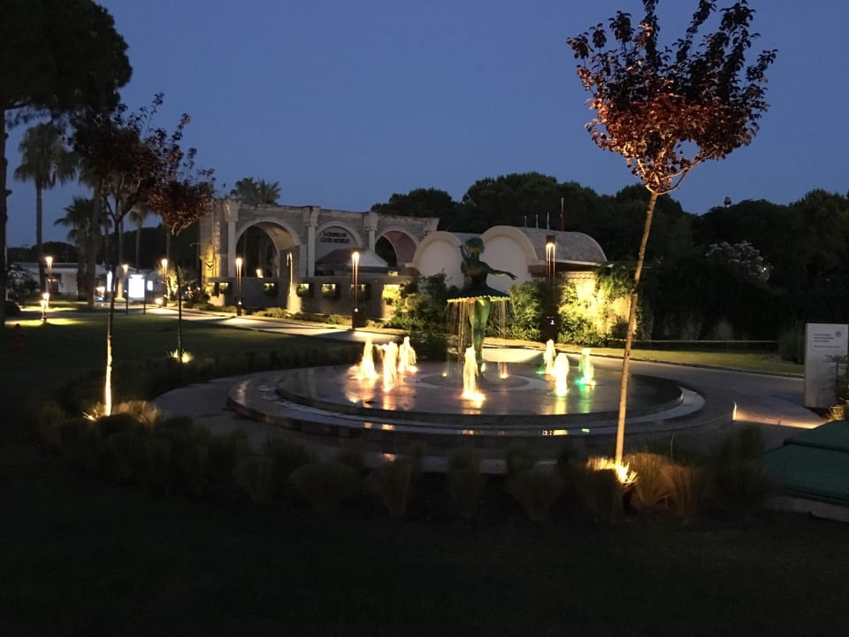 Garten bei den Bungalows ROBINSON NOBILIS