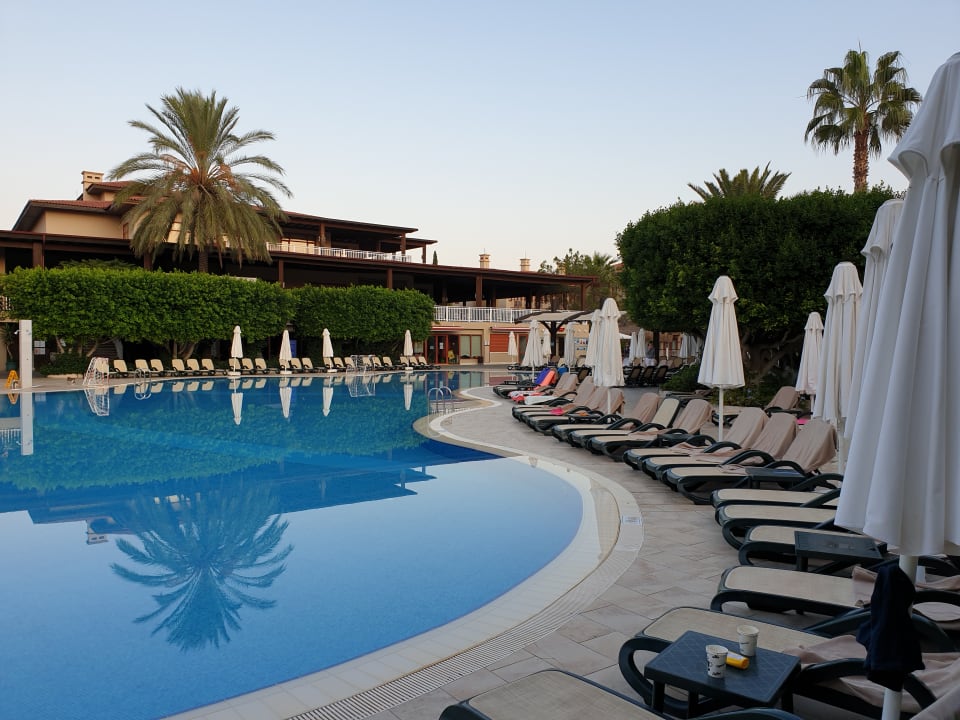 Pool Club Grand Side