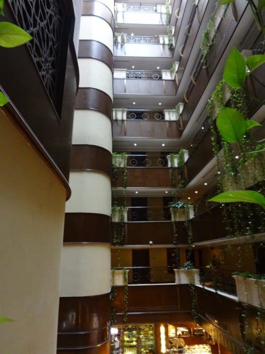 Innenhof Lotus Retreat Hotel