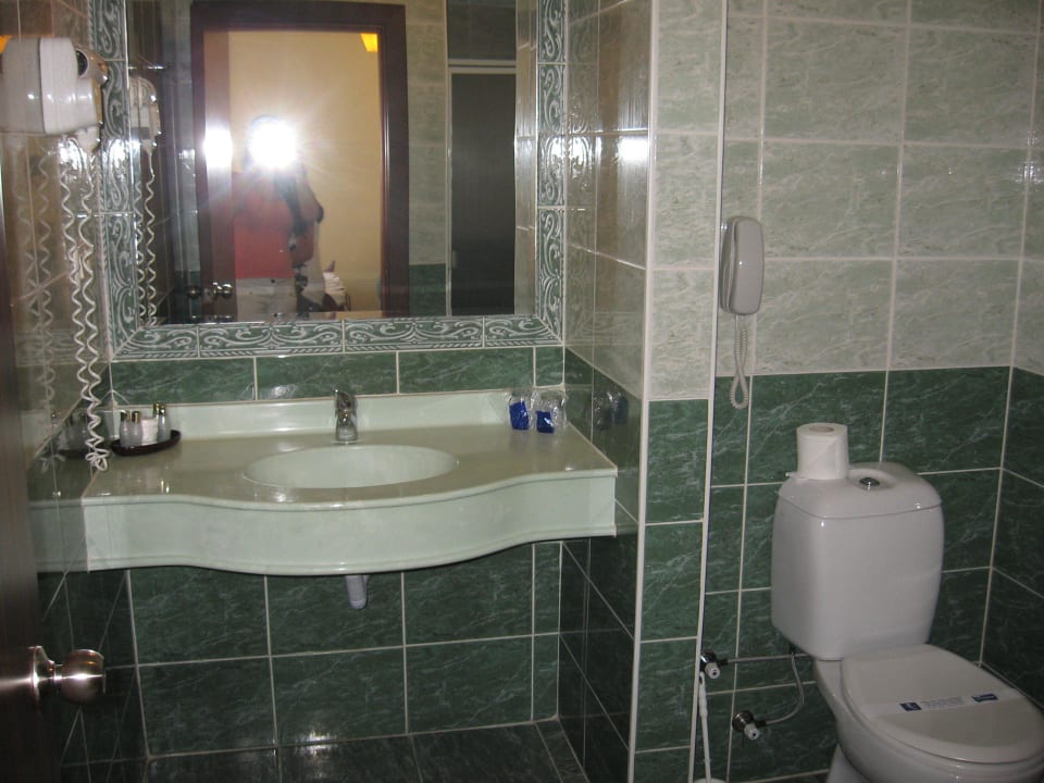 Das Bad. Hotel Royal Garden Beach