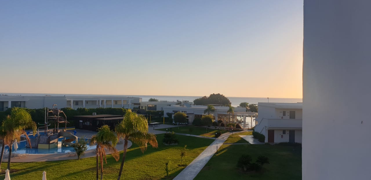 Außenansicht Asterias Beach Resort