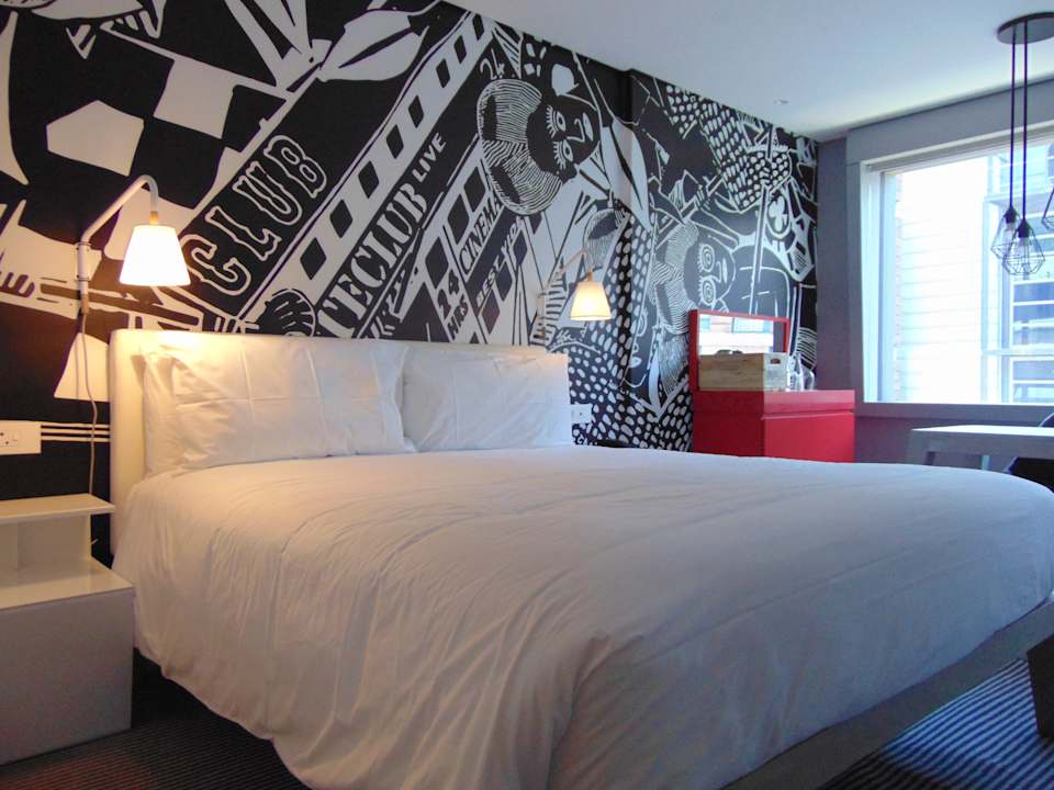 Zimmer Radisson RED Cape Town