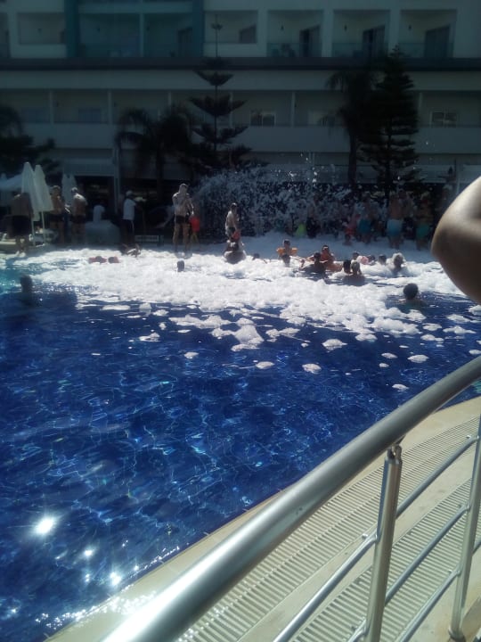 Pool Seashell Resort