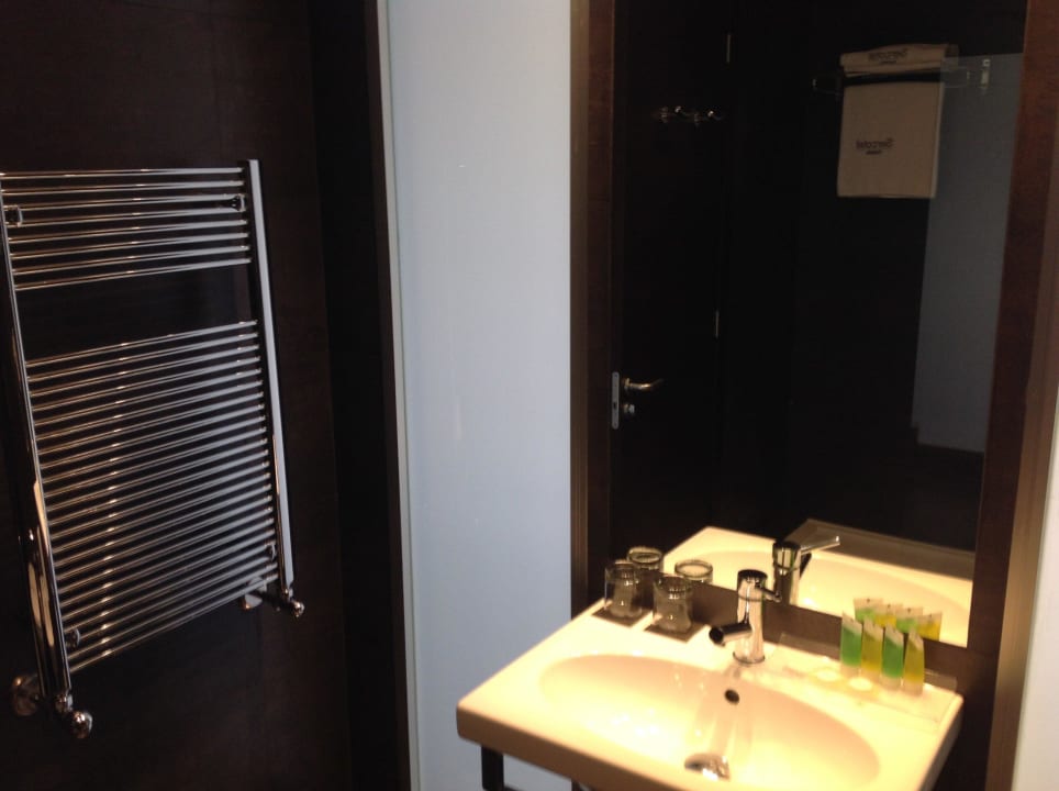 Zimmer 241 - Badezimmer Sercotel Coliseo