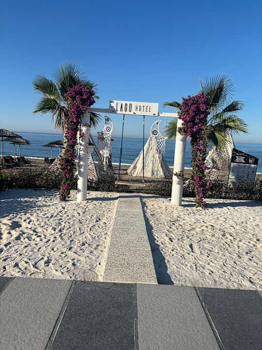 Strand Lago Hotel