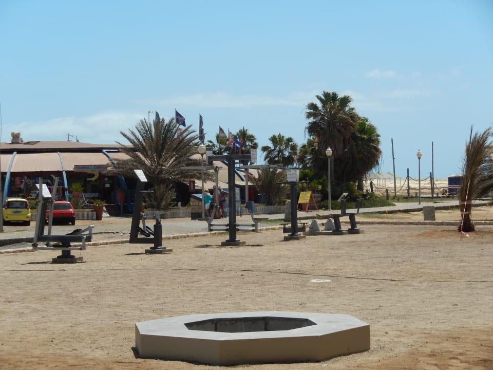 Freiluft Fitnessstudio Oasis Salinas Sea