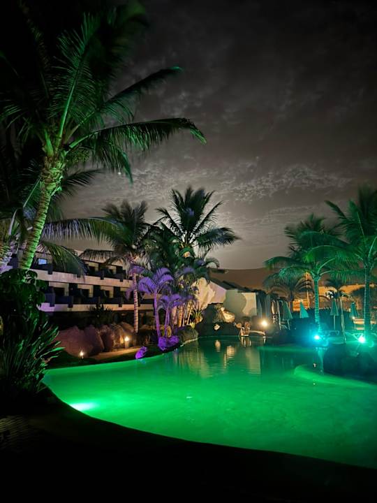 Pool R2 Romantic Fantasia Suites - Adults only