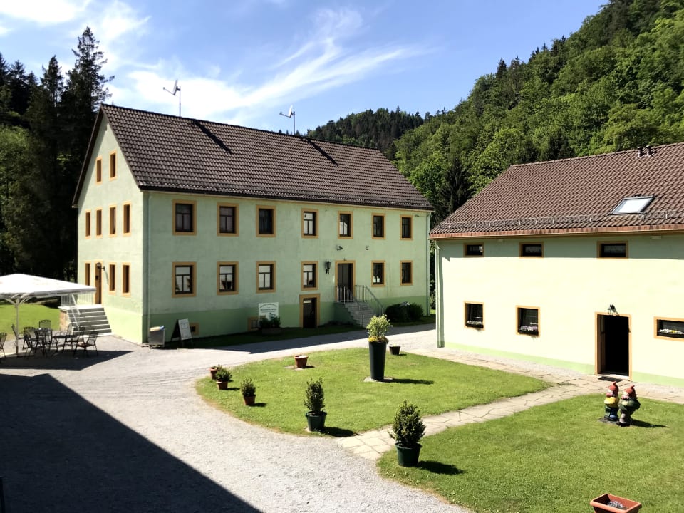 Außenansicht Pension Mittelndorfer Mühle
