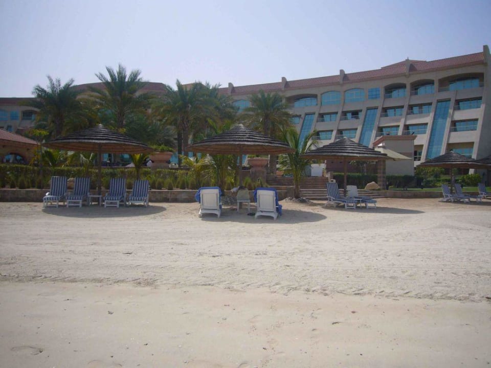 Strand Al Raha Beach Resort & Spa
