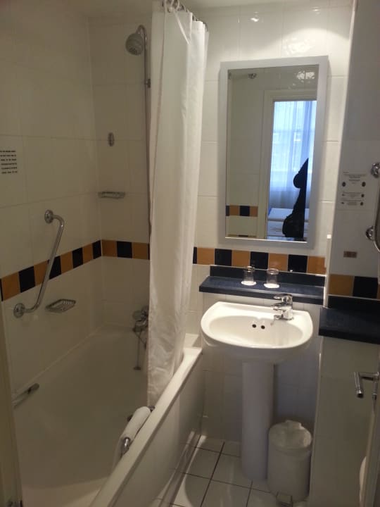 Bad mit Badewanne Hotel Lancaster Gate Hyde Park