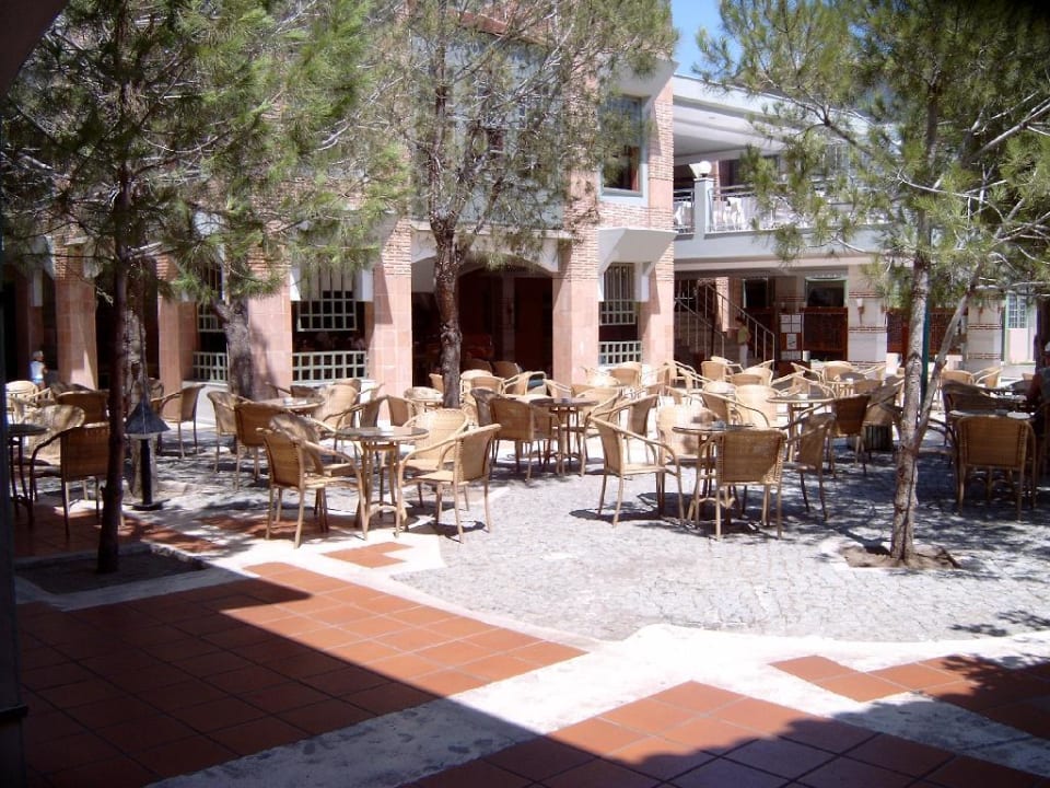 Terrasse im Bereich der Mega Bar Megasaray Club Belek