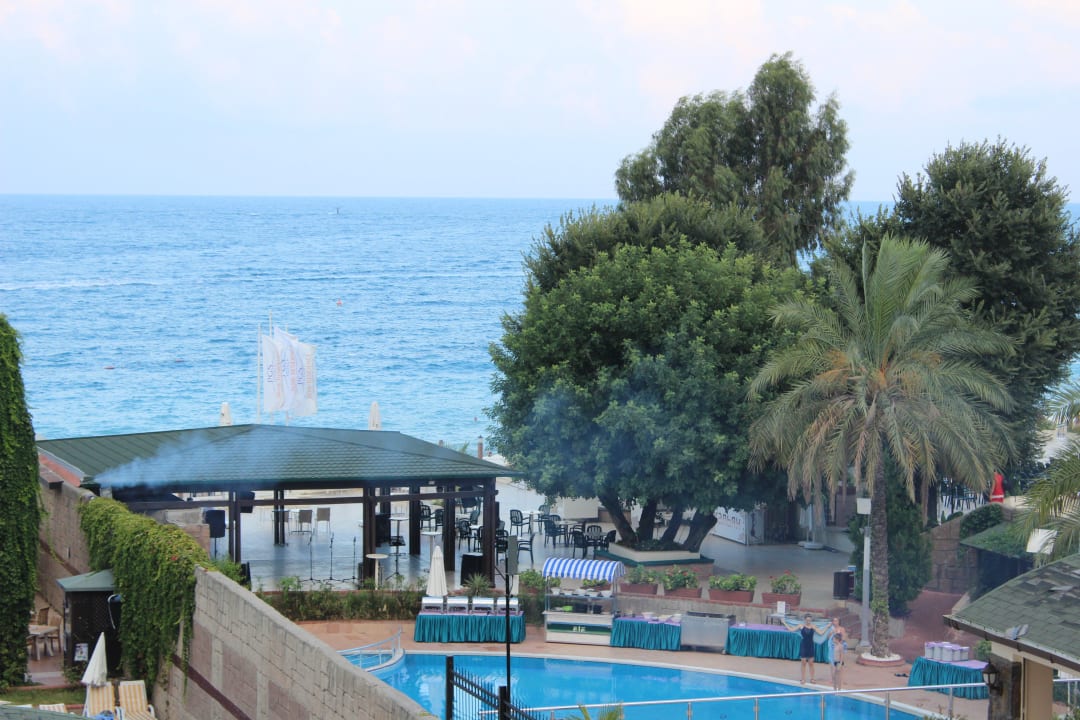 4 Armas Gül Beach