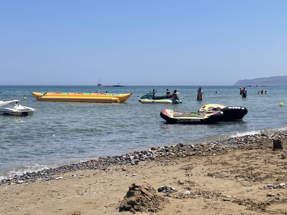strand-blue-sea-beach-hotel-affiliated-by-meli-stalis