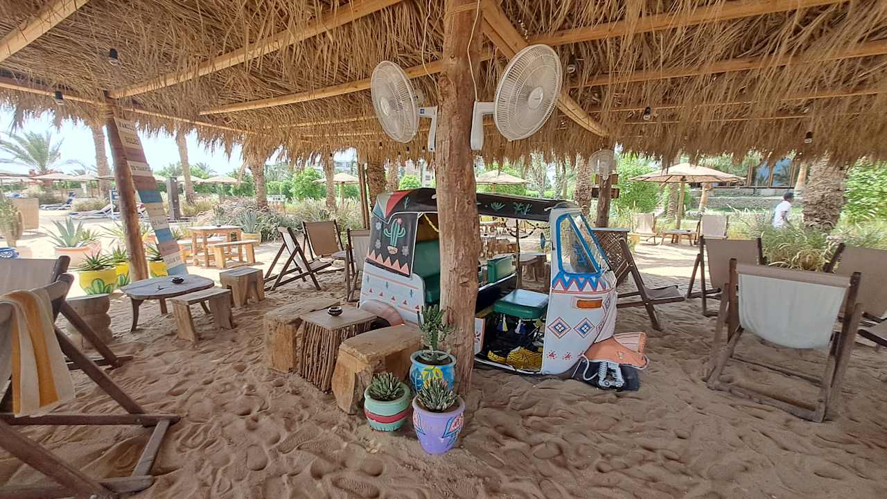 Strand Fort Arabesque Resort, Spa & Villas