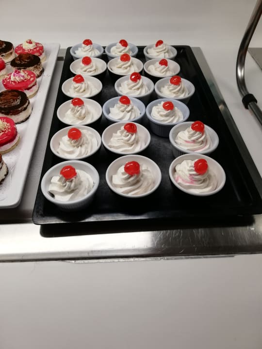 Gastro Canary Garden Club