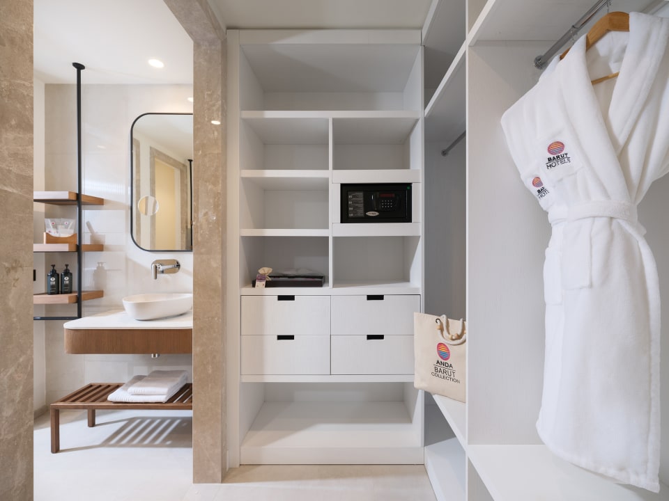 Zimmer Anda Barut Collection