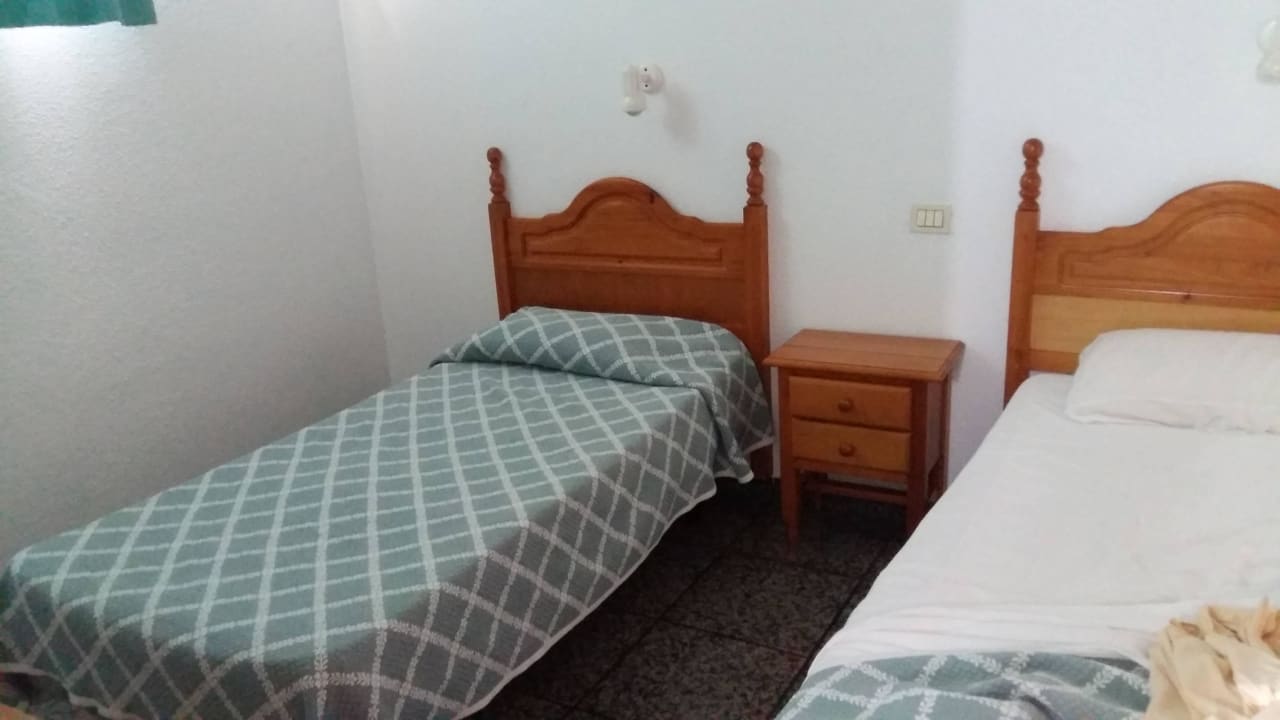 Schlafzimmer Corona Roja
