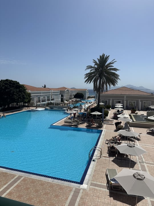 Pool Porto Bello Royal