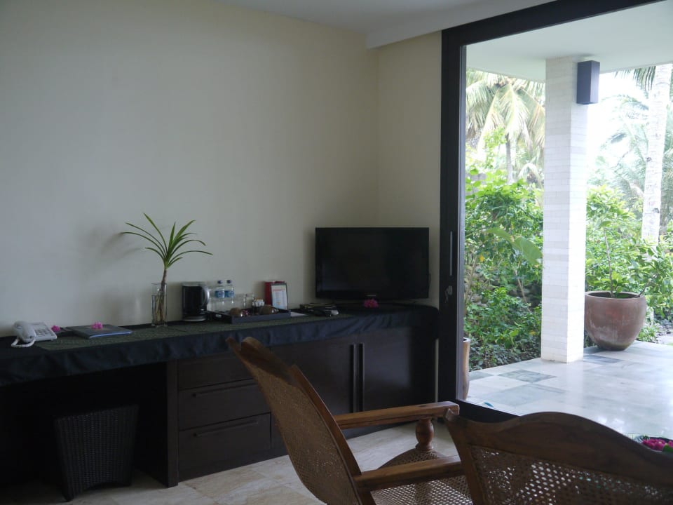 TV, Wasserkocher Kelapa Retreat & Spa