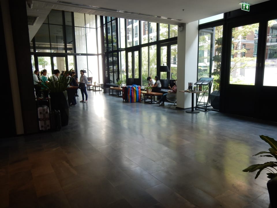Lobby Cross Vibe Bangkok Sukhumvit
