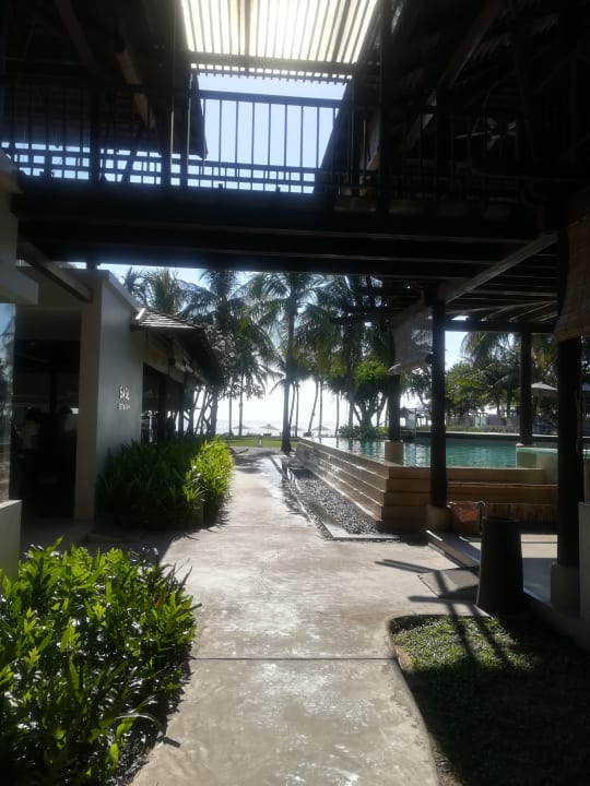 Der Weg durch die kleine Anlage (Strand)  The Palayana Hua Hin Resort