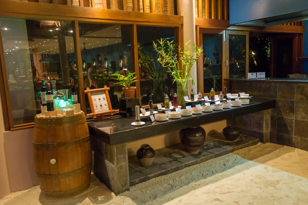 Restaurant Veligandu Maldives Resort Island