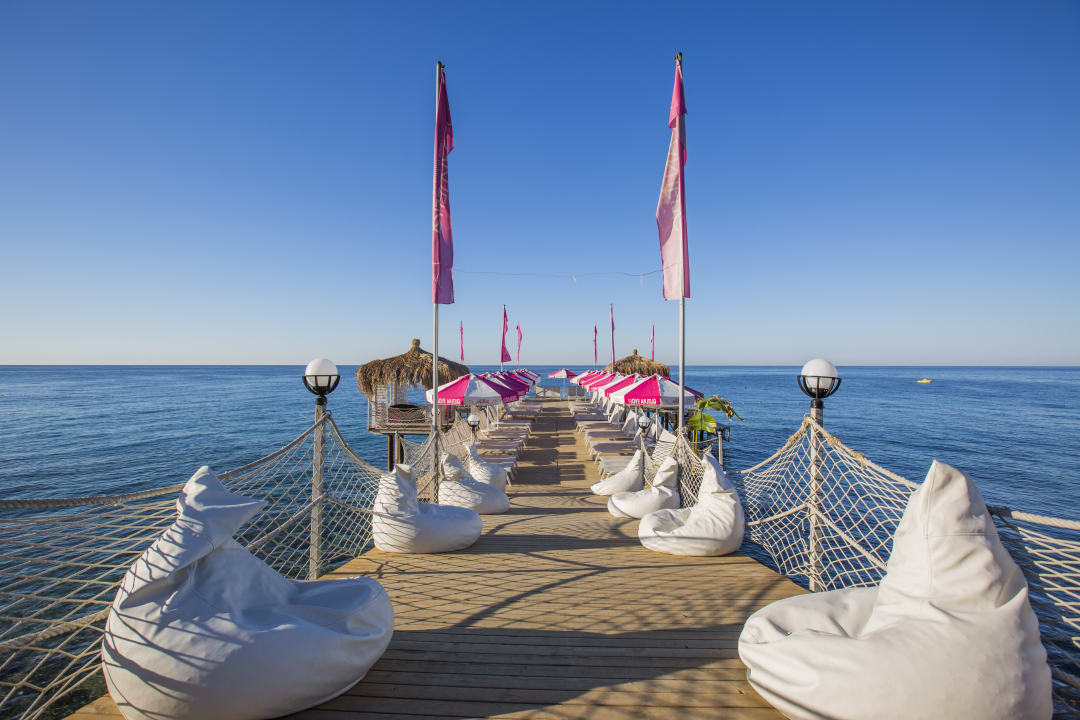 Strand Club Hotel Anjeliq