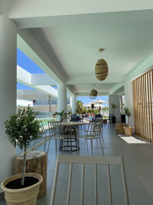 Gastro White Dreams Resort & Anex