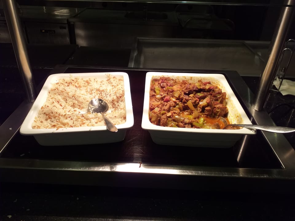 Gastro Azura Deluxe Resort & Spa Hotel