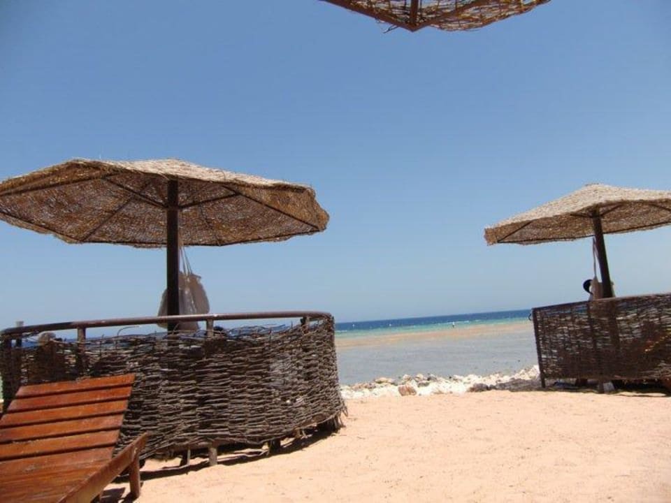 Liegen am Strand Makadi Palace