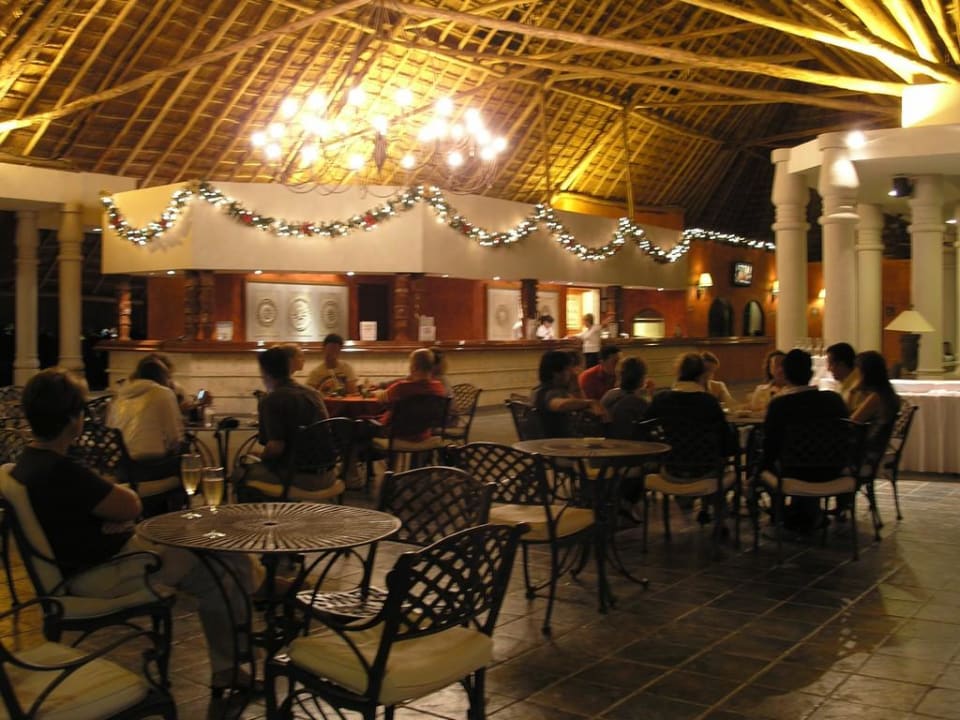 Apéro-Time 19:00 Uhr Catalonia Playa Maroma