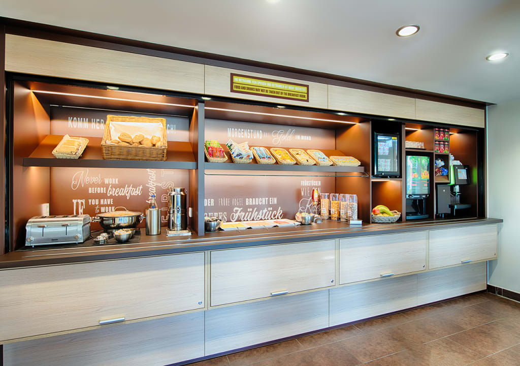 Gastro B&B Hotel Baden Airpark