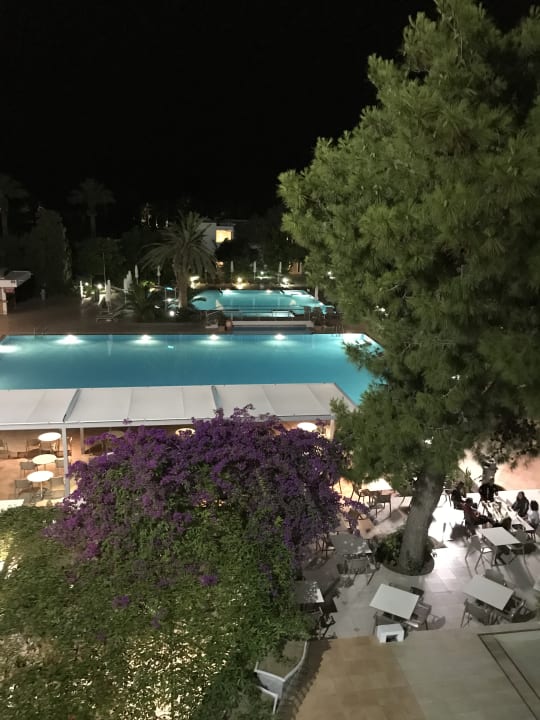 Pool Caravia Beach Hotel