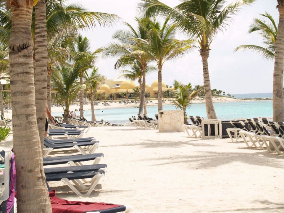 Strand beim Barcelo Maya Tropical und Colonial Barceló Maya Grand Resort