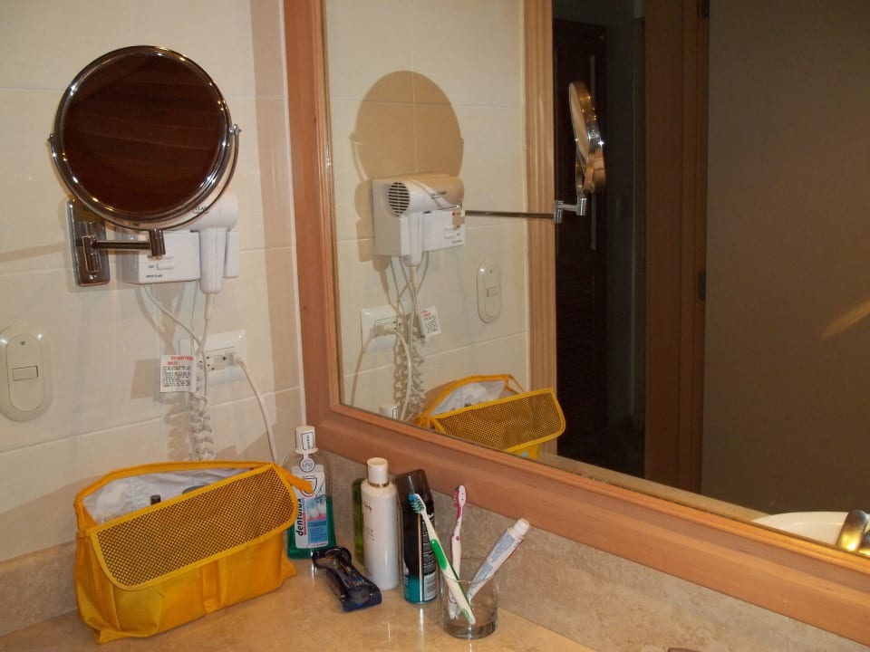 Bad mit Spiegel Dreams La Romana Resort & Spa