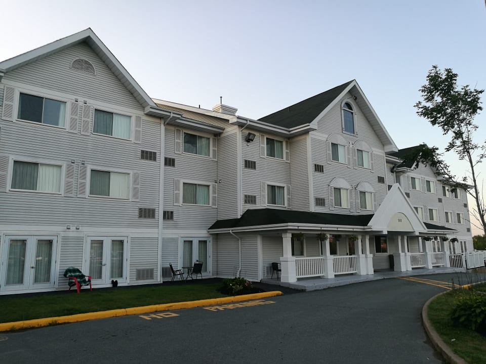 Außenansicht Hotel Travelodge Suites Dartmouth