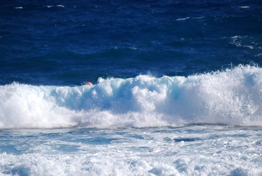 Strand Crystal Springs Beach Hotel