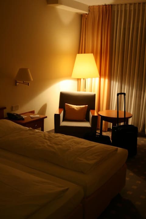 Zimmer Leonardo Hotel Hamburg Airport