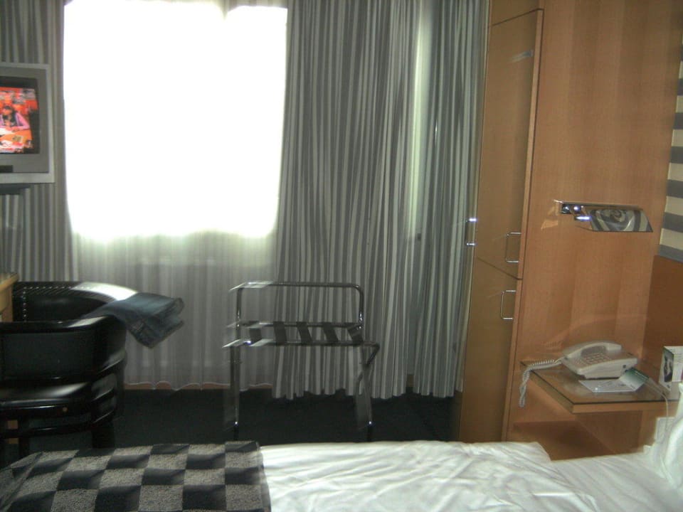 Zimmer Holiday Inn Wien - City