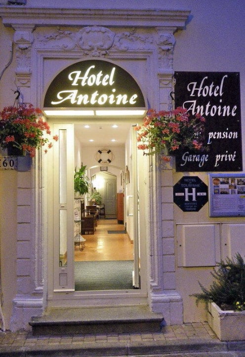 Entrée Hotel Antoine