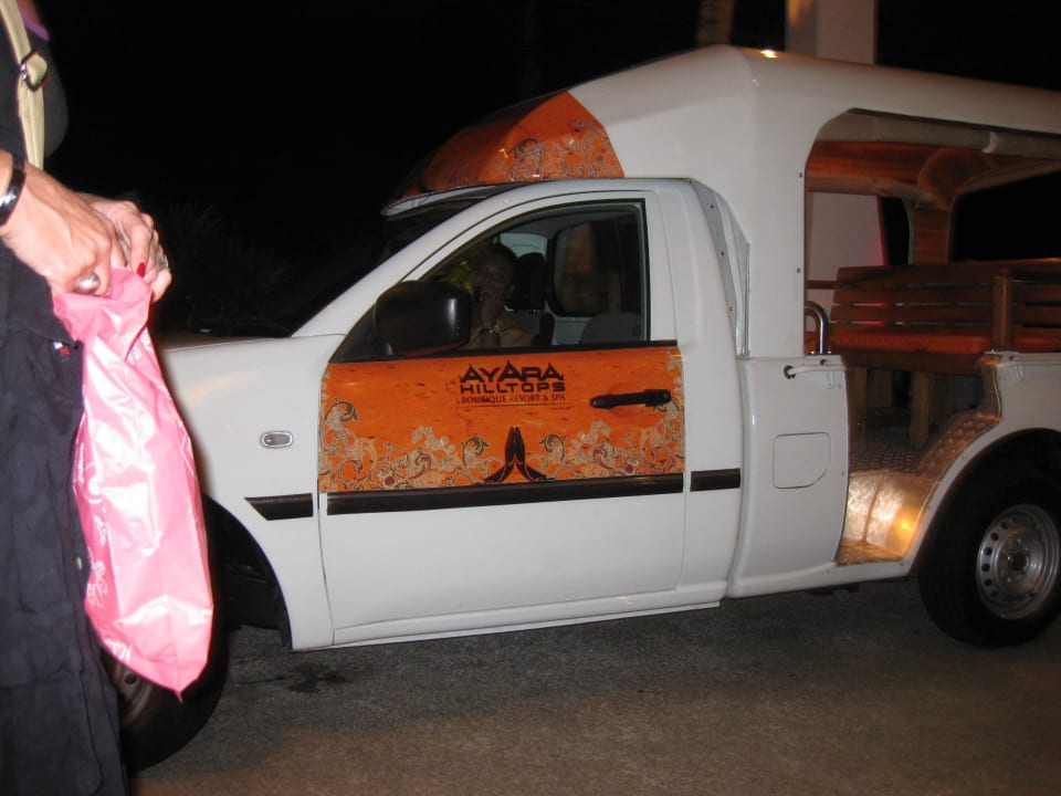 Shuttle Service zum Appartement und zum Strand Ayara Hilltops Boutique Resort & Spa