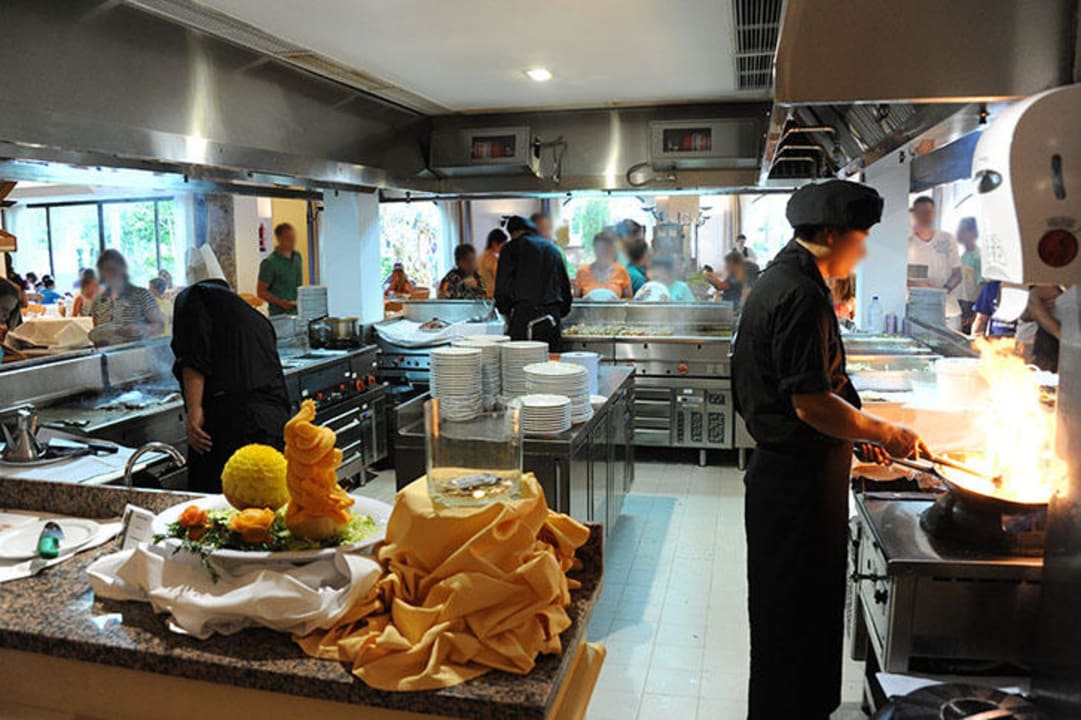 Showköche Protur Safari Park Aparthotel