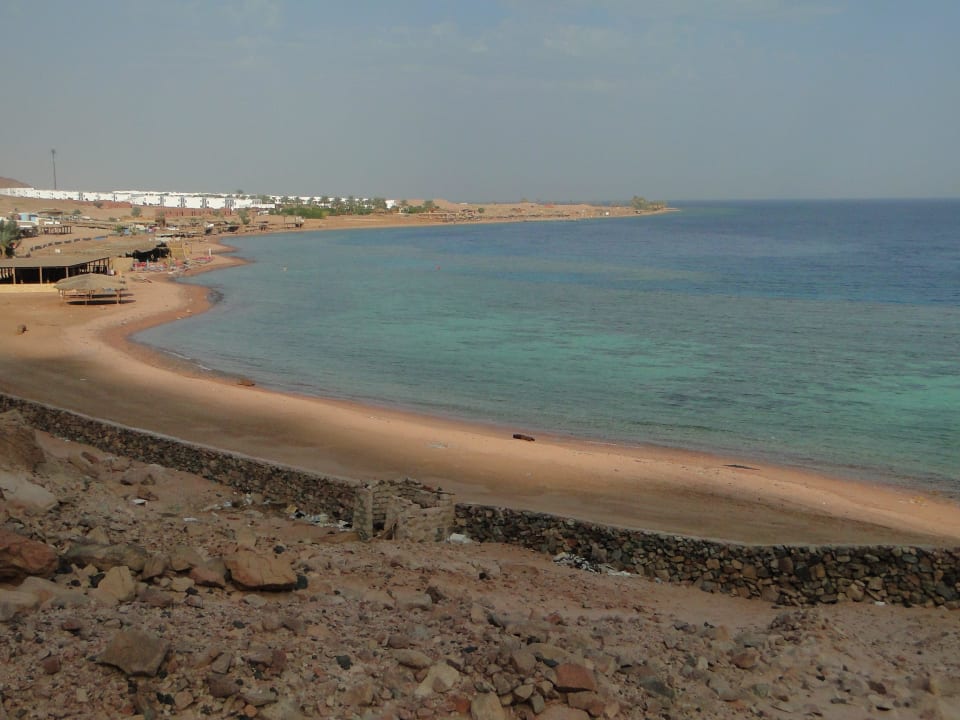 Widok na hotel od południa.  Happy Life Village