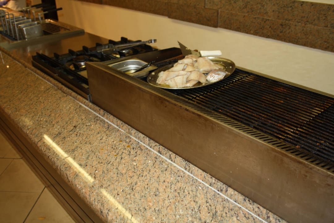 Grill Grand Hotel Holiday Resort